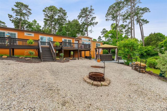 141 Rum Cay Court, Point Blank, TX 77364