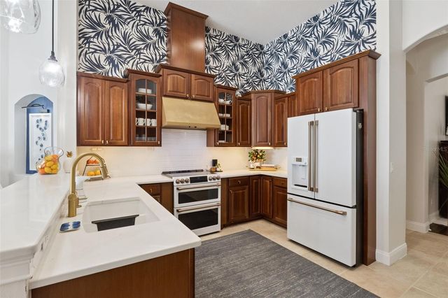 6018 TREMAYNE DRIVE, Mount Dora, FL 32757