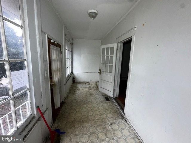 300 LINDEN AVE, Oaklyn, NJ 08107