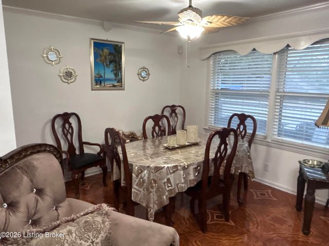 1309 Carol Jean Ct, Louisville, KY 40215