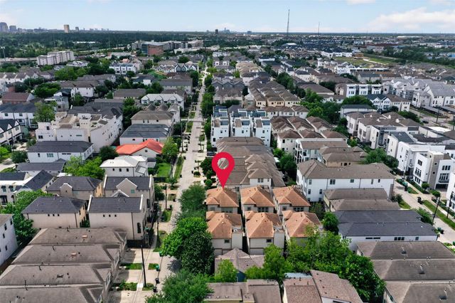 5618 Petty Street A, Houston, TX 77007