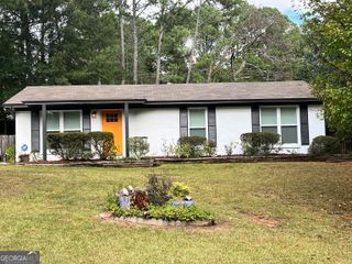 2512 Crumps Landing Circle, Snellville, GA 30039