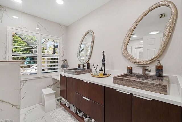 9046 Shadow Glen WAY, Fort Myers, FL 33913