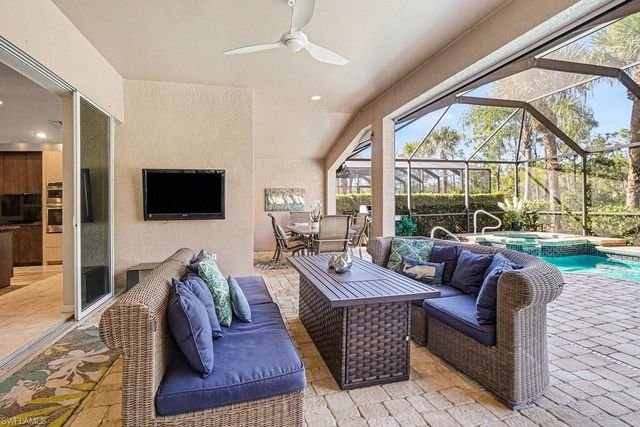 9046 Shadow Glen WAY, Fort Myers, FL 33913