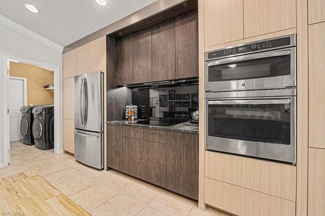 9046 Shadow Glen WAY, Fort Myers, FL 33913