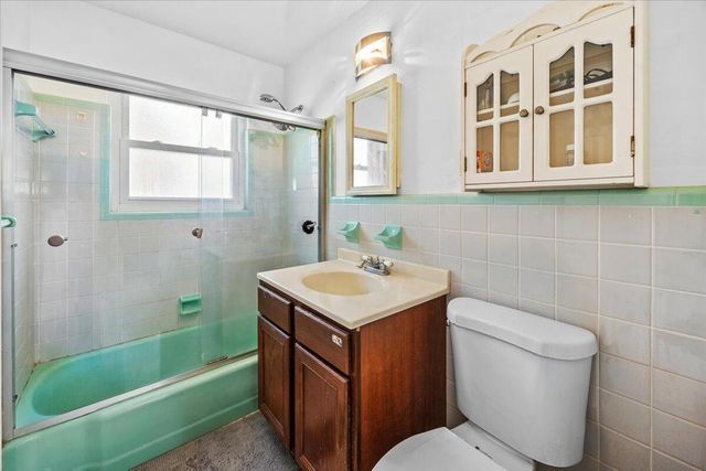 3072 E Olive Road, Pensacola, FL 32514