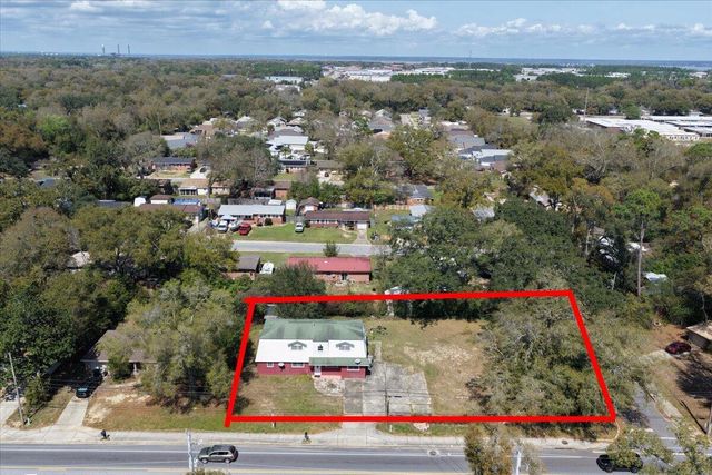 3072 E Olive Road, Pensacola, FL 32514