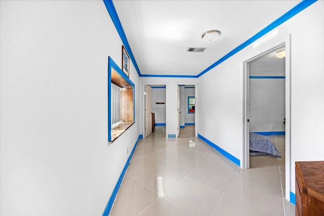 3072 E Olive Road, Pensacola, FL 32514