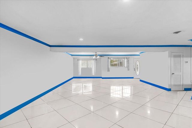 3072 E Olive Road, Pensacola, FL 32514