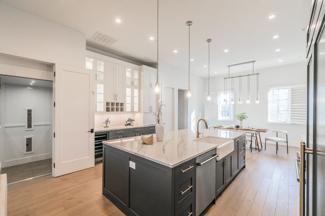 61 Cortes Drive, Westlake, TX 76262