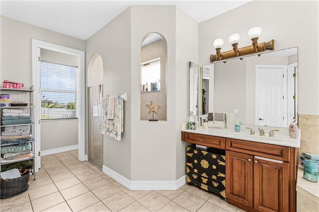 Image 13 of property listing at 2441 NW 9th TER, Cape Coral, FL 33993