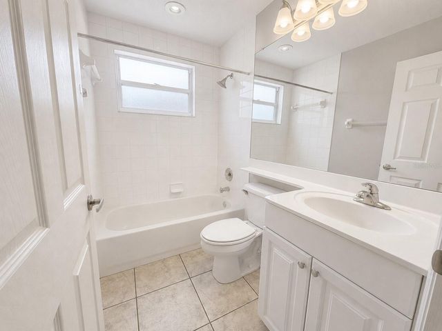 6714 FAIRVIEW TERRACE 1-201, Bradenton, FL 34203