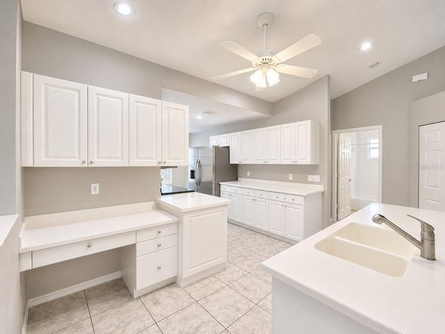 6714 FAIRVIEW TERRACE 1-201, Bradenton, FL 34203