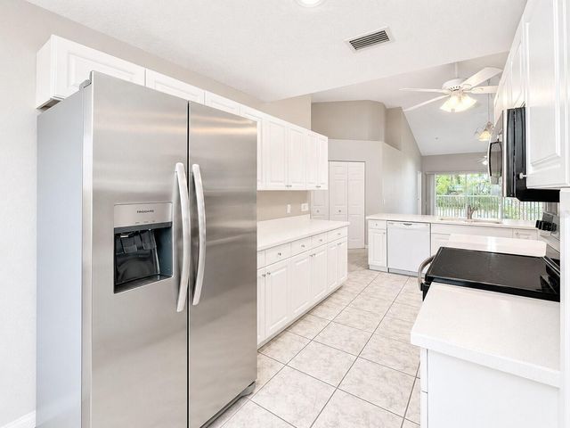 6714 FAIRVIEW TERRACE 1-201, Bradenton, FL 34203