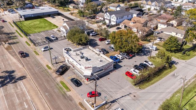 104 E 44th Street, Houston, TX 77018