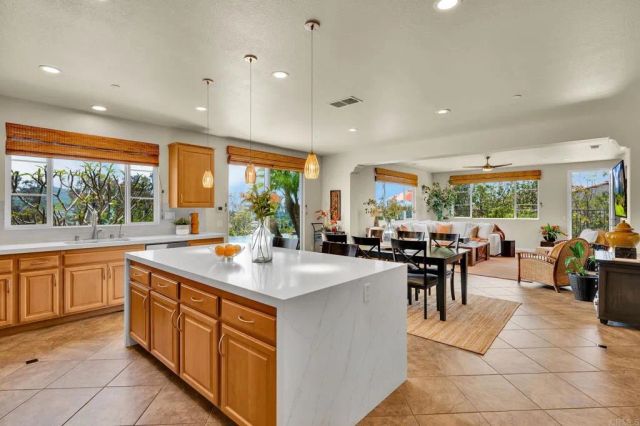 2855 Windstone Glen, Escondido, CA 92027