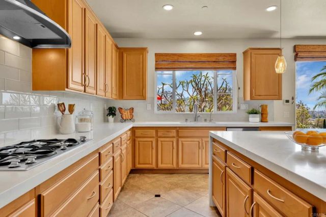 2855 Windstone Glen, Escondido, CA 92027