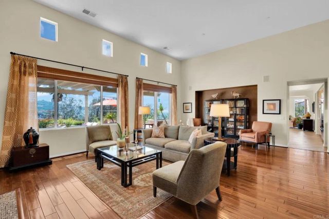 2855 Windstone Glen, Escondido, CA 92027