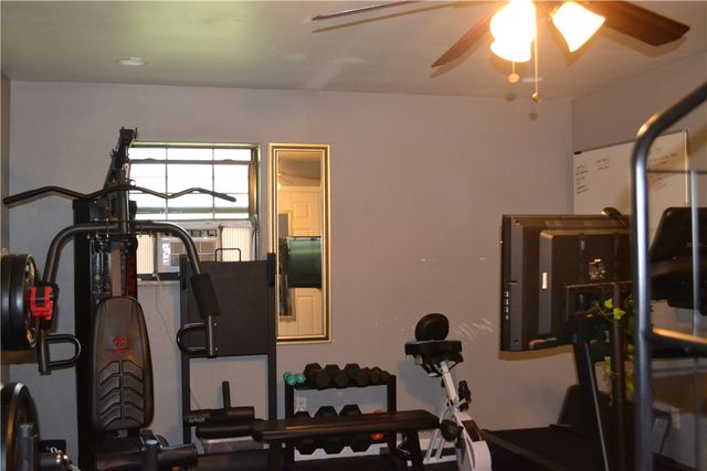 5010 Maylands Dr, Corpus Christi, TX 78413