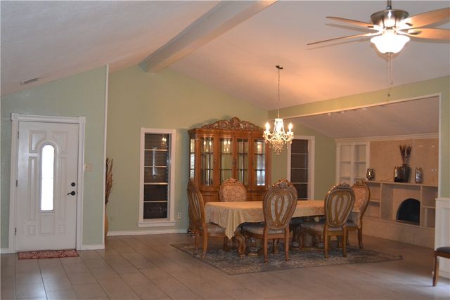 5010 Maylands Dr, Corpus Christi, TX 78413