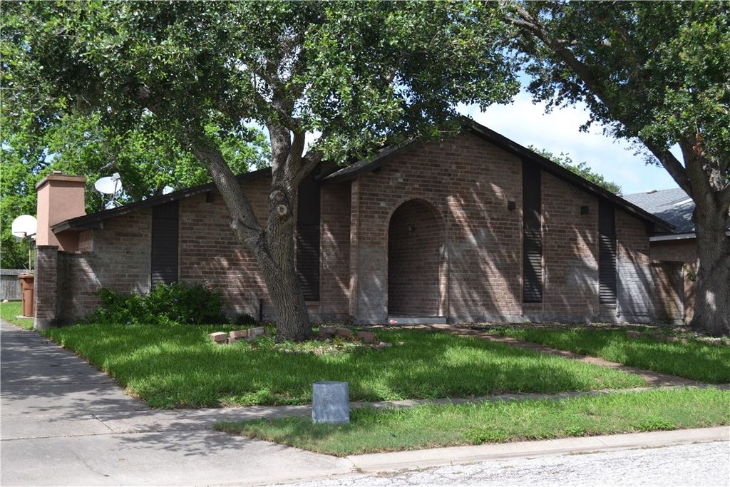 5010 Maylands Dr, Corpus Christi, TX 78413 — photo 2