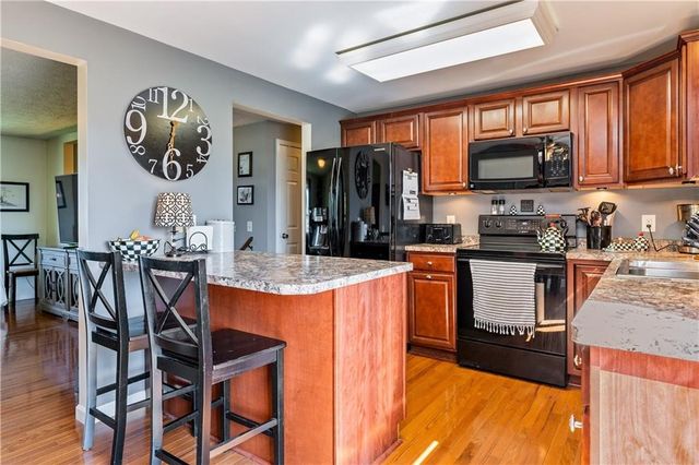 1601 Flaxen Drive, Farmington, NY 14425