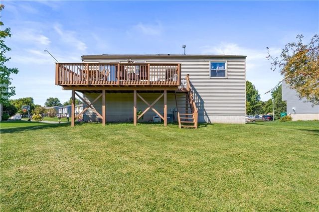 1601 Flaxen Drive, Farmington, NY 14425