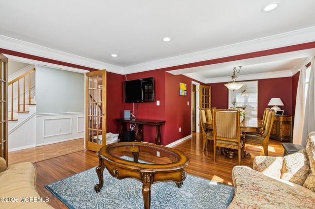 5 Liberty Court, Howell, NJ 07731