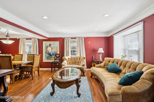 5 Liberty Court, Howell, NJ 07731