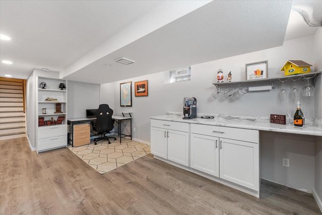 5210 S Froemming DRIVE, Hales Corners, WI 53130