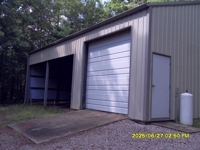 5365 SARDIS DR, Hickory Valley, TN 38068