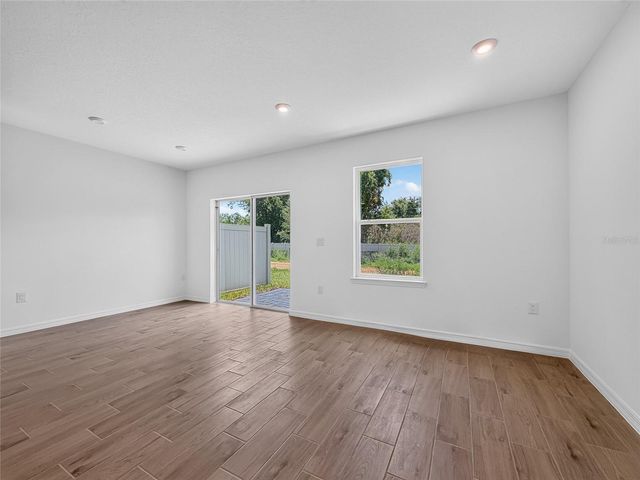 3004 JESSAMINE DRIVE, Tavares, FL 32778