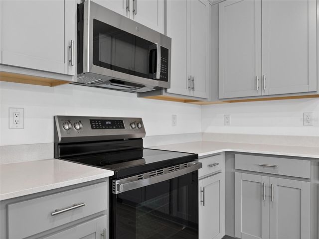 3004 JESSAMINE DRIVE, Tavares, FL 32778