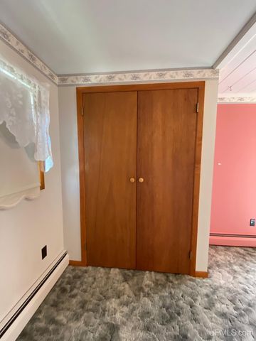 5755 Co Rd 550 Highway, Marquette, MI 49855