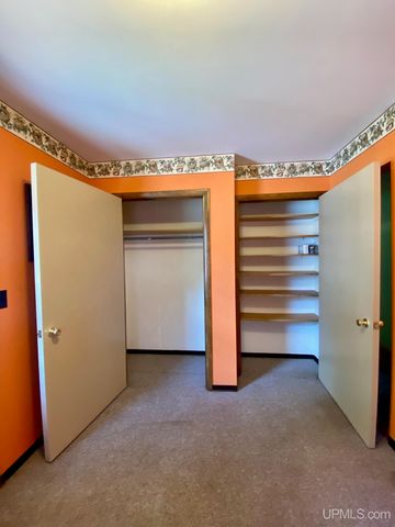 5755 Co Rd 550 Highway, Marquette, MI 49855