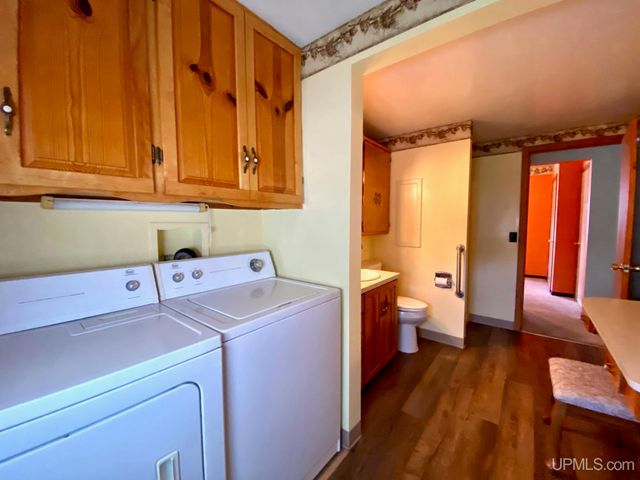 5755 Co Rd 550 Highway, Marquette, MI 49855