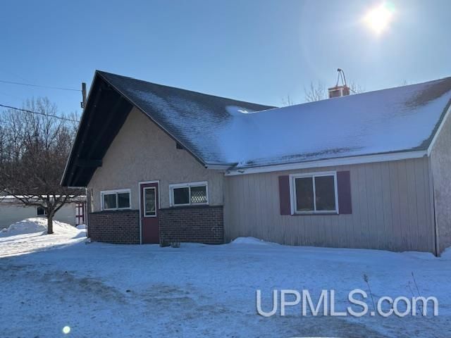 5755 Co Rd 550 Highway, Marquette, MI 49855