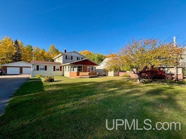 5755 Co Rd 550 Highway, Marquette, MI 49855