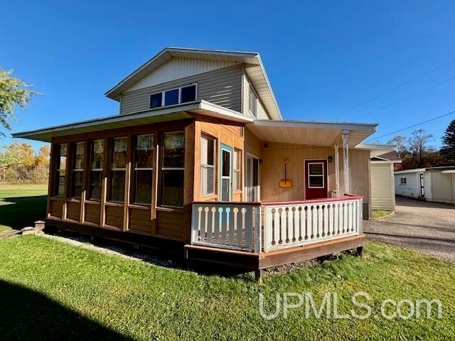 5755 Co Rd 550 Highway, Marquette, MI 49855