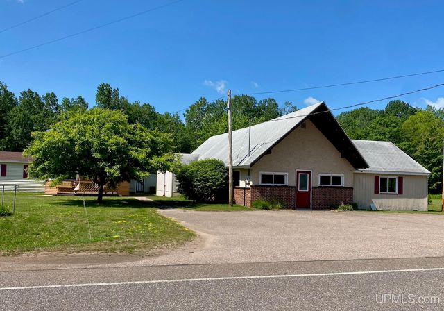 5755 Co Rd 550 Highway, Marquette, MI 49855
