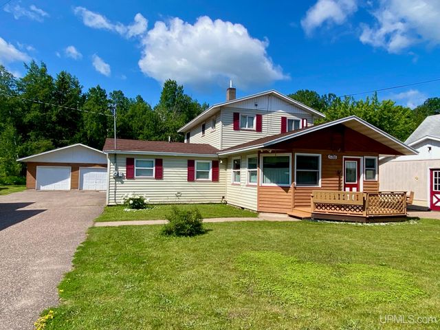 5755 Co Rd 550 Highway, Marquette, MI 49855