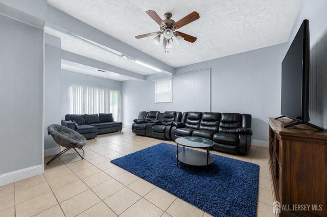 524 Lloyd Road, Matawan, NJ 07747