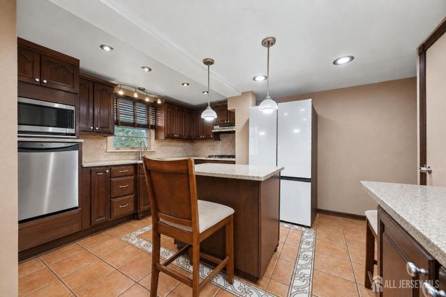 524 Lloyd Road, Matawan, NJ 07747