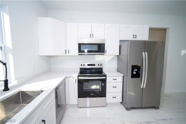 18141 E Wintergarden AVE, Port Charlotte, FL 33948