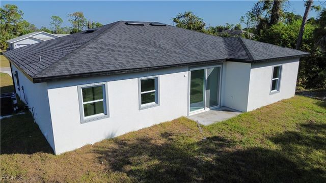 18141 E Wintergarden AVE, Port Charlotte, FL 33948