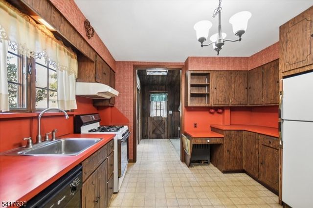 36 Highland Ave, Madison Boro, NJ 07940