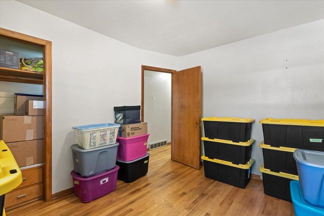 5461 N 106th STREET, Milwaukee, WI 53225