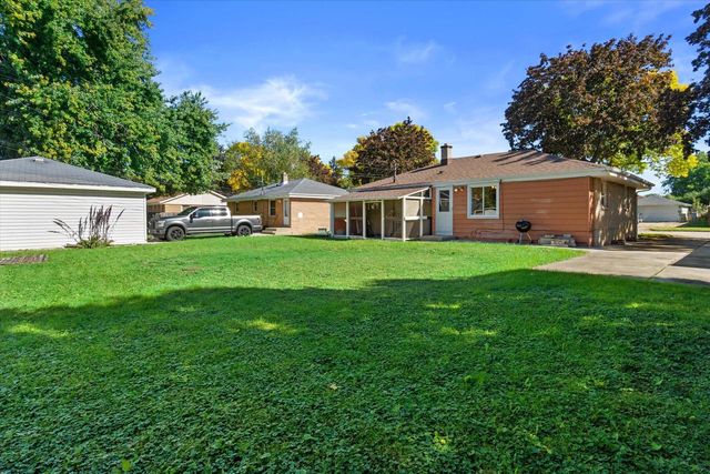 5461 N 106th STREET, Milwaukee, WI 53225