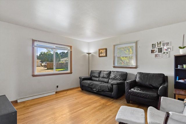5461 N 106th STREET, Milwaukee, WI 53225