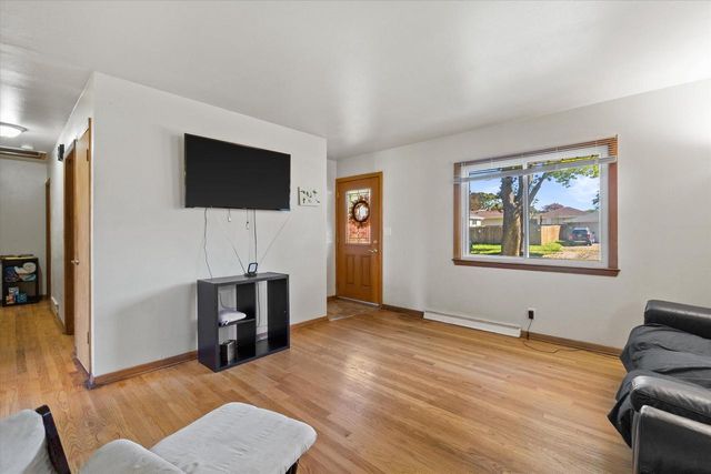 5461 N 106th STREET, Milwaukee, WI 53225